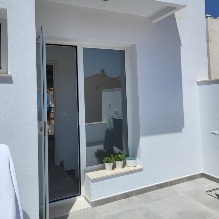 Trabajos de impermeabilización y pintura en Fuengirola: Protege y embellece tu hogar